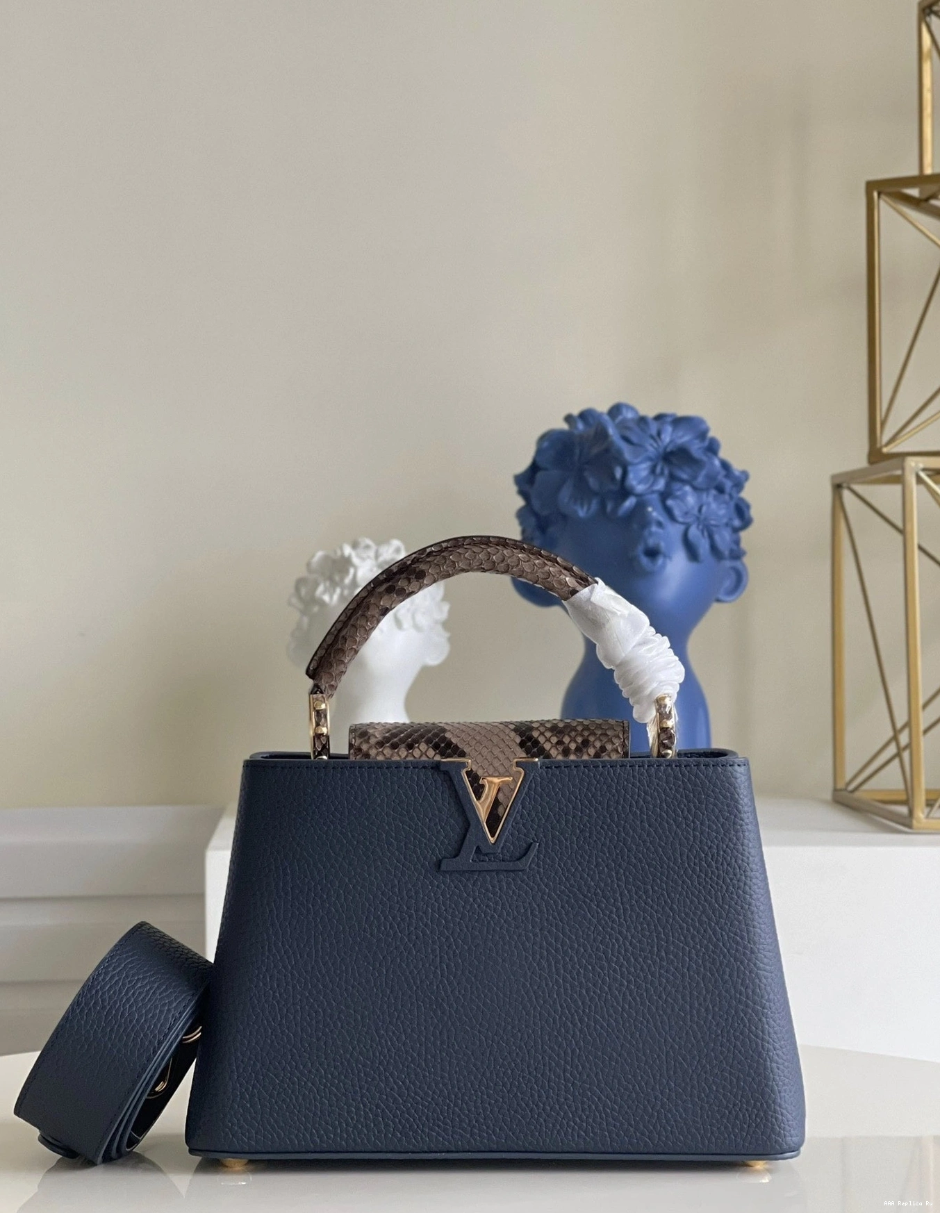 AAA Pruses Bags LOUIS CAPUCINES VUITTON BB 0822